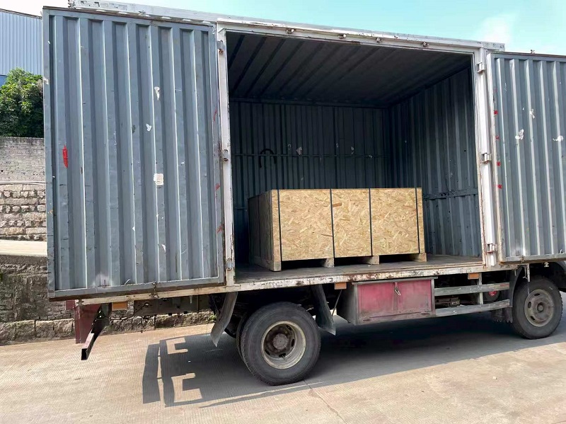 ¡Zarpando contra el viento en contra! PRO MOLD envía con éxito moldes curvos para bordillos de alta complejidad a Arabia Saudita